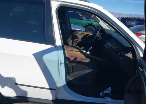 2008 BMW X5 3.0Si z USA, uszkodzony, nr VIN 5UXFE43508L008151